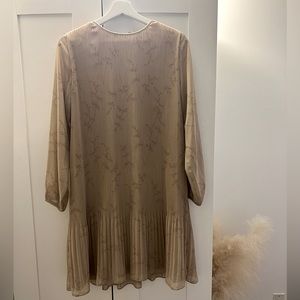 Oak and Fort Pleated Long Sleeve Dress